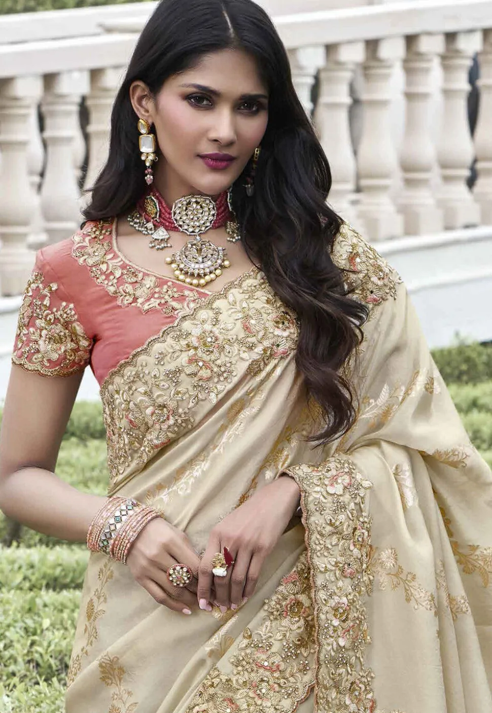 Woven Art Silk Scalloped Saree in Cream