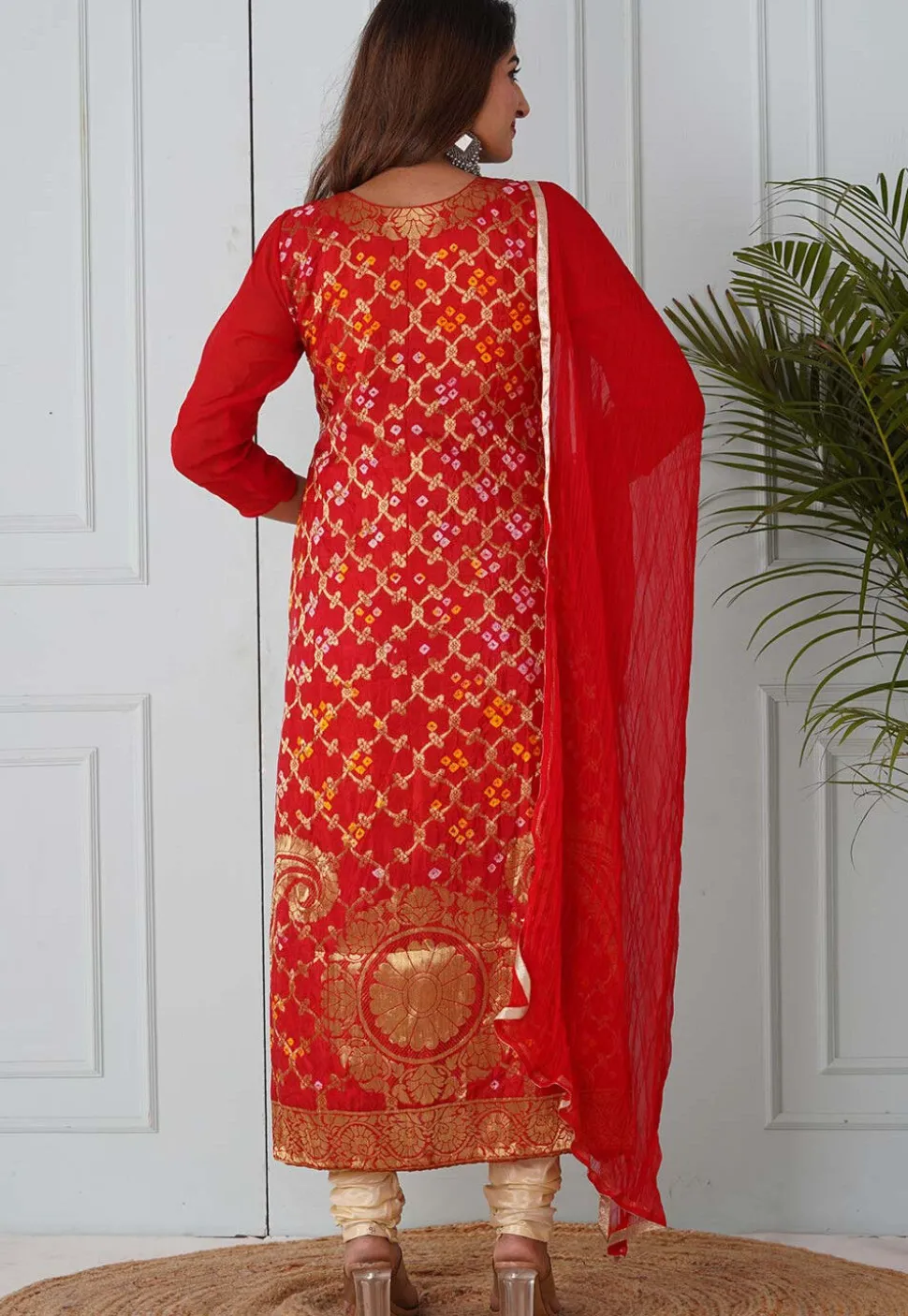 Woven Art Silk Straight Suit in Red