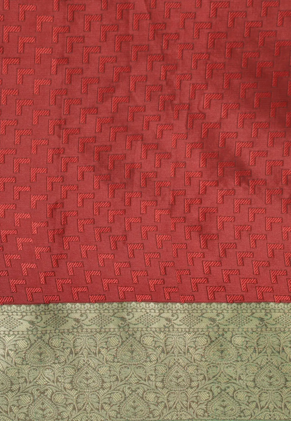 Woven Bangalore Silk Saree in Maroon