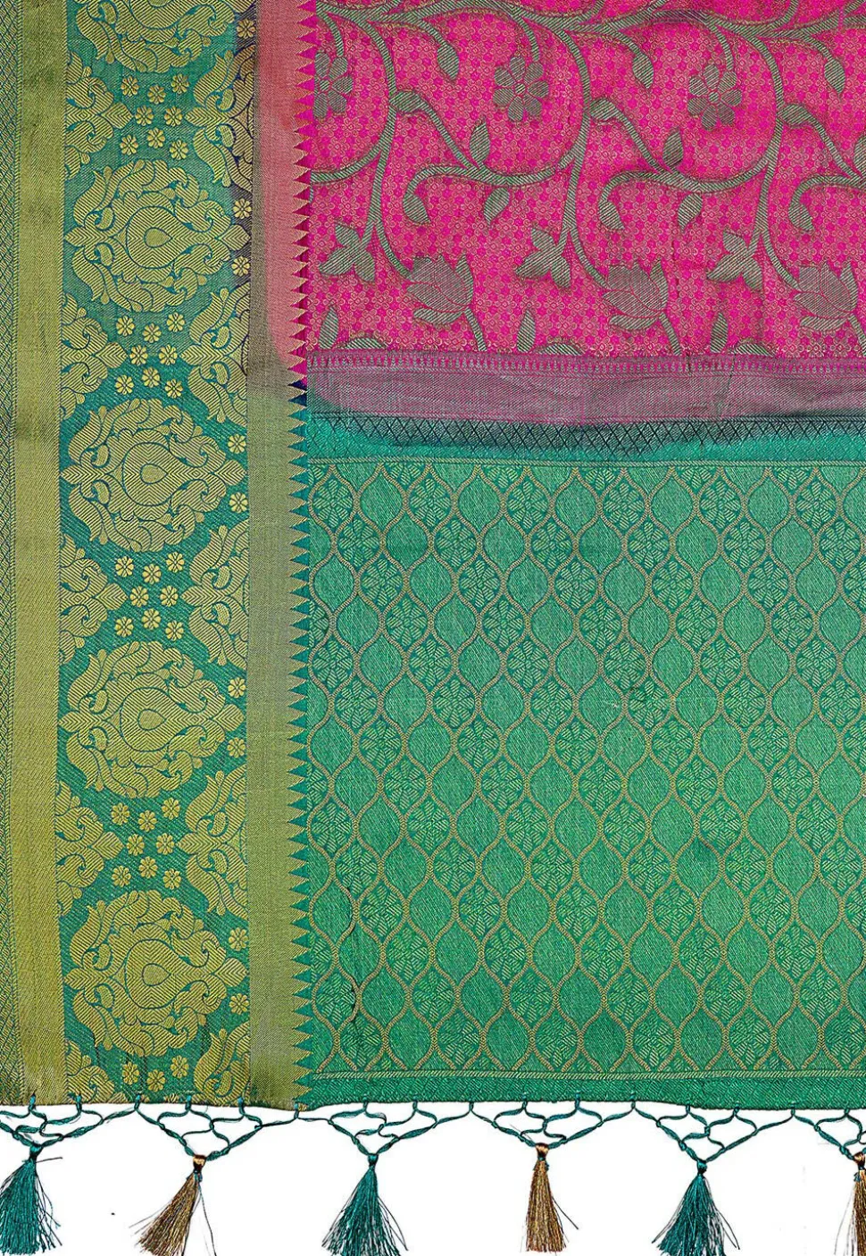 Woven Bangalore Silk Saree in Magenta
