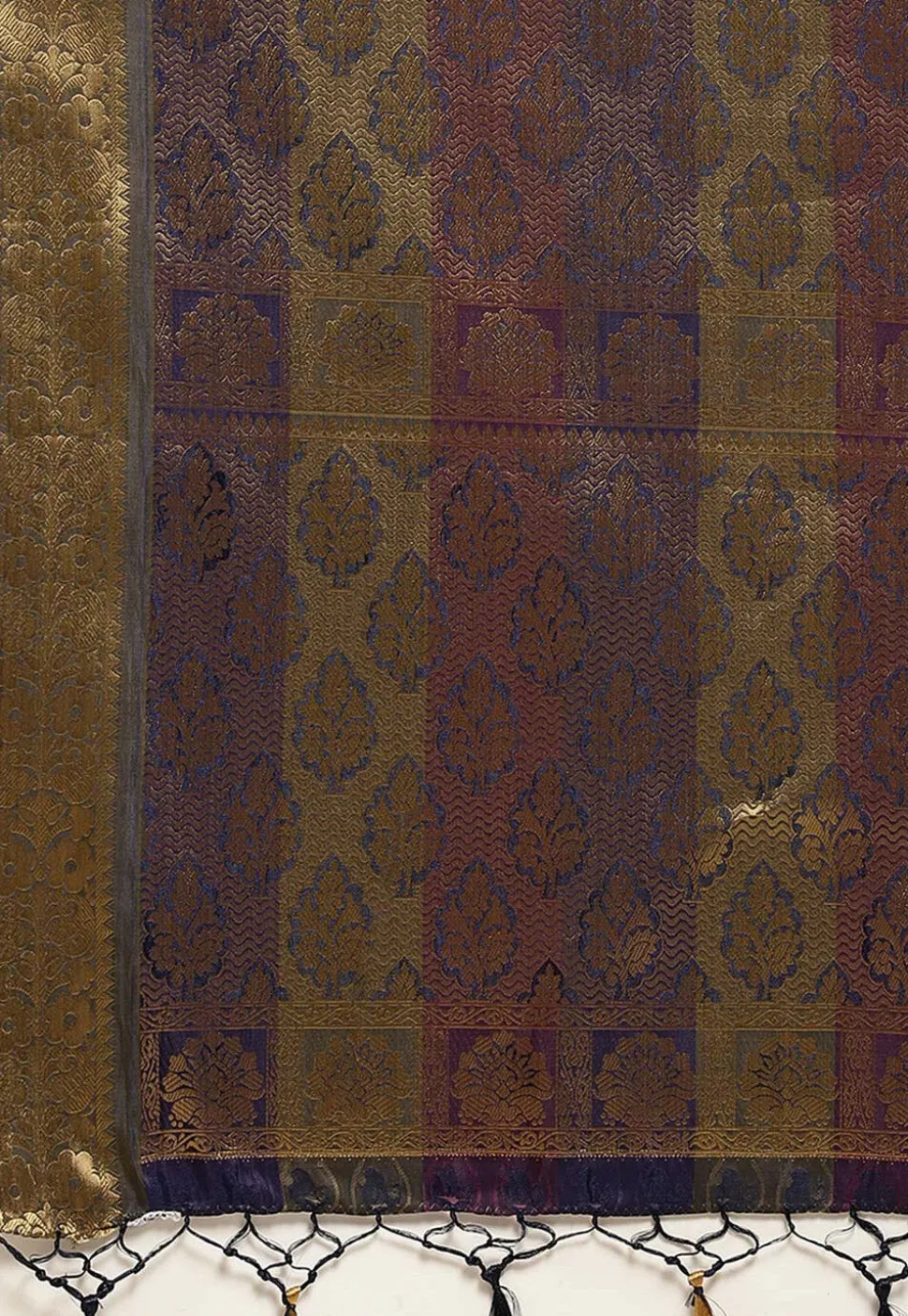 Woven Bangalore Silk Saree in Multicolor