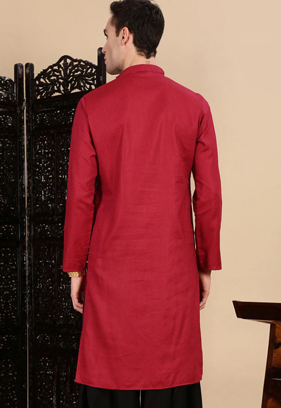 Woven Cotton Kurta in Maroon