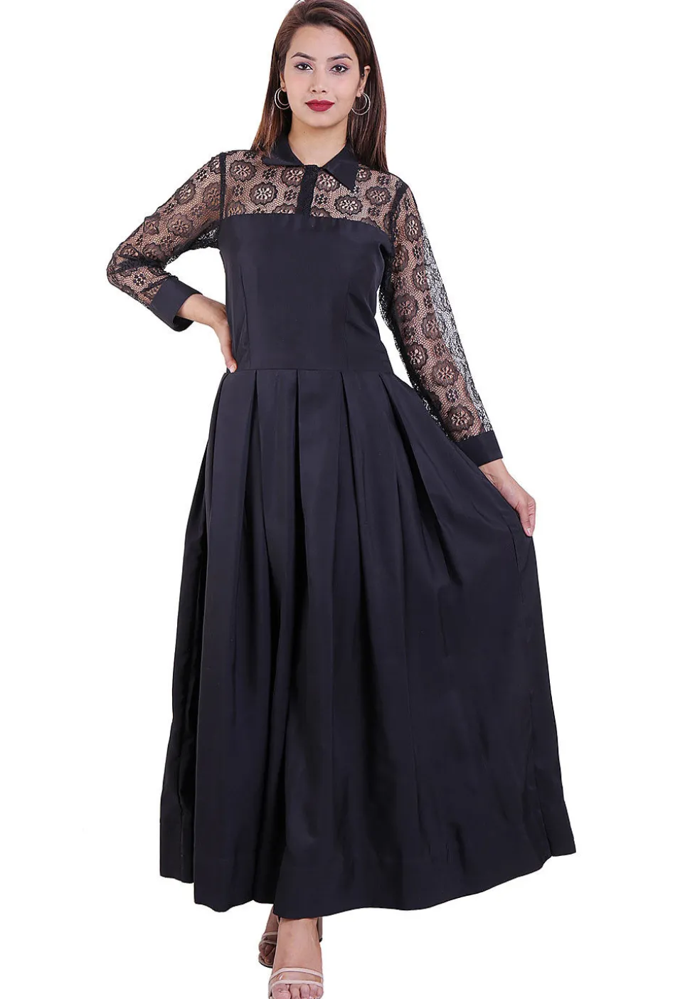 Woven Crepe Pleated Dress in Black