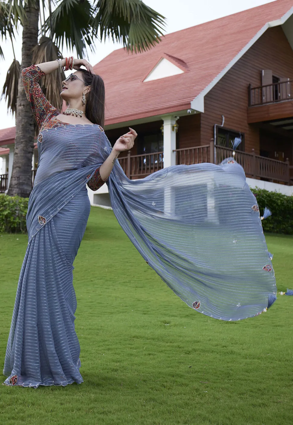 Woven Georgette Jacquard Scalloped Saree in Blue