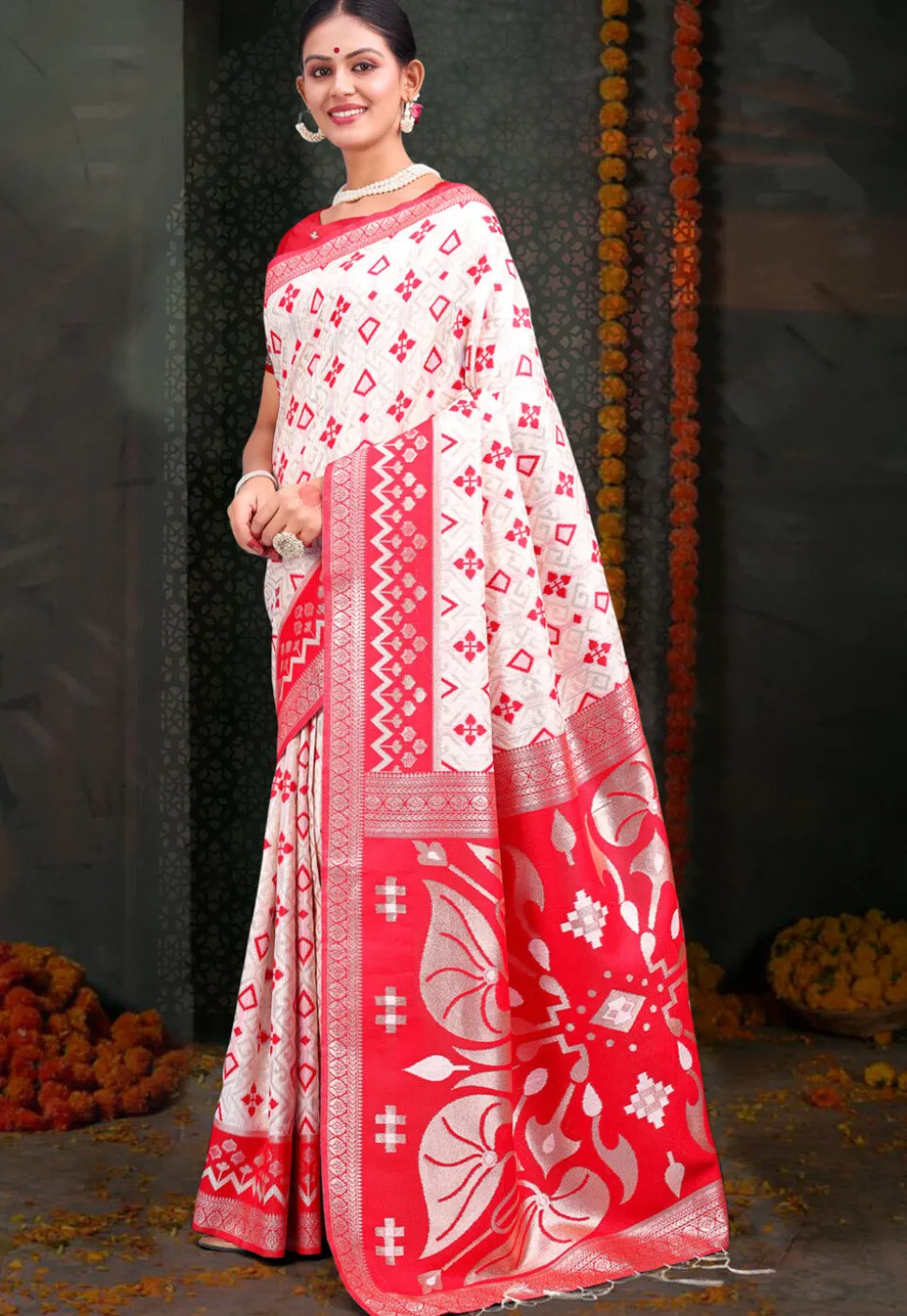 Woven Linen Cotton Saree in White