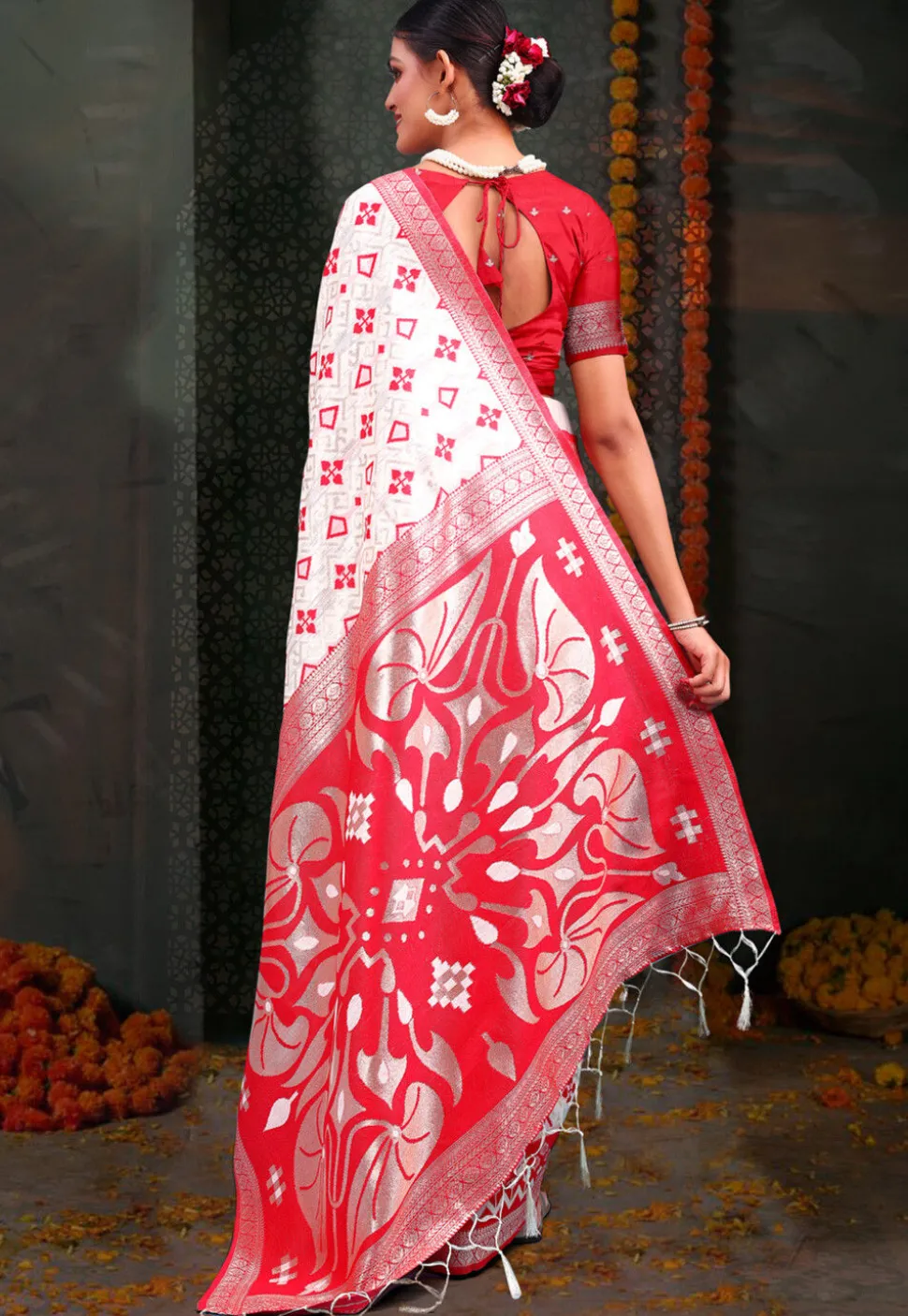 Woven Linen Cotton Saree in White