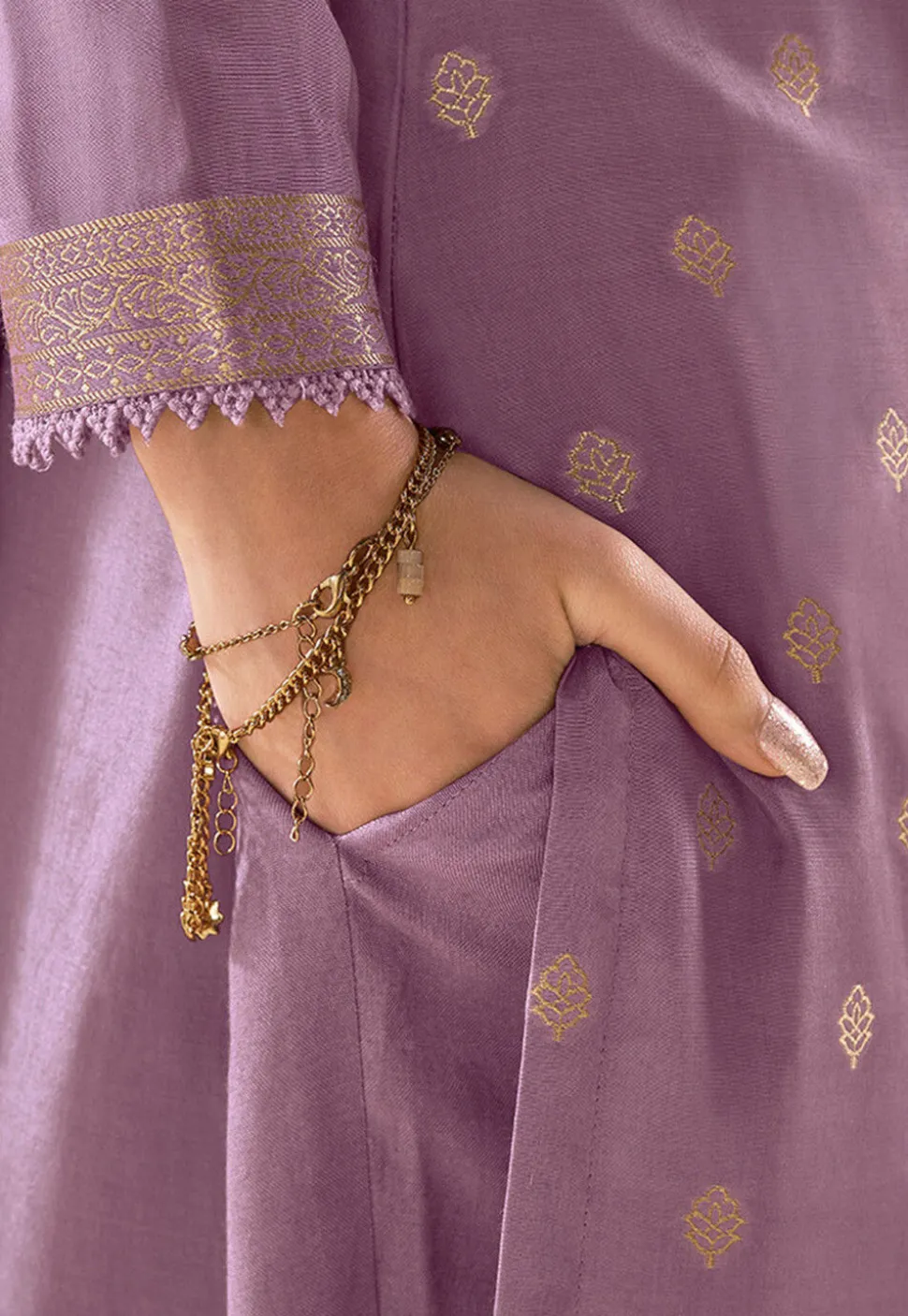 Woven Muslin Silk Jacquard Pakistani Suit in Purple