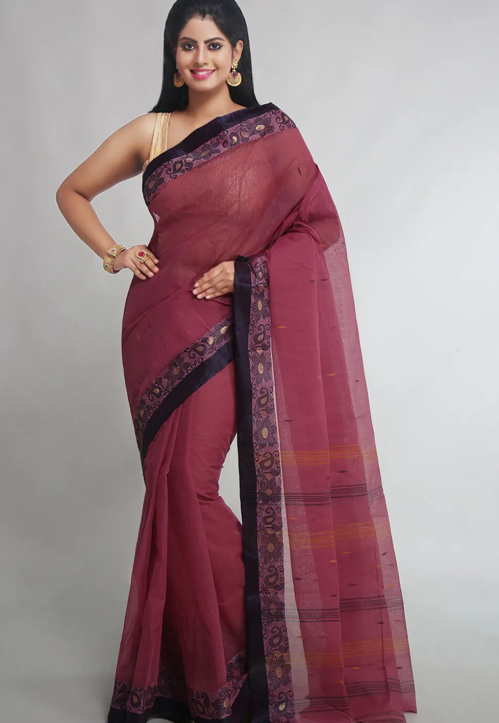 Woven Pure Cotton Tant Saree in Maroon