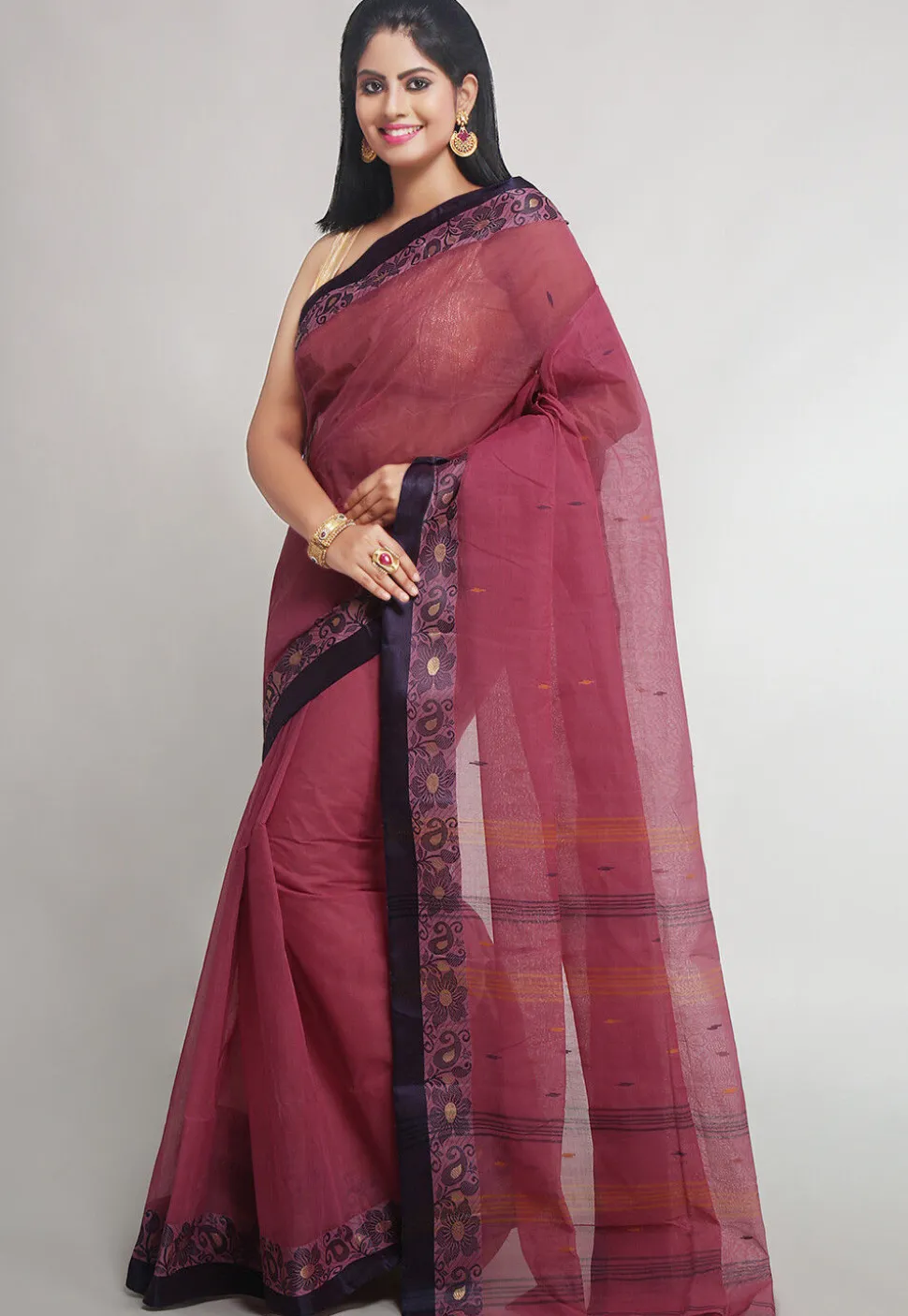 Woven Pure Cotton Tant Saree in Maroon