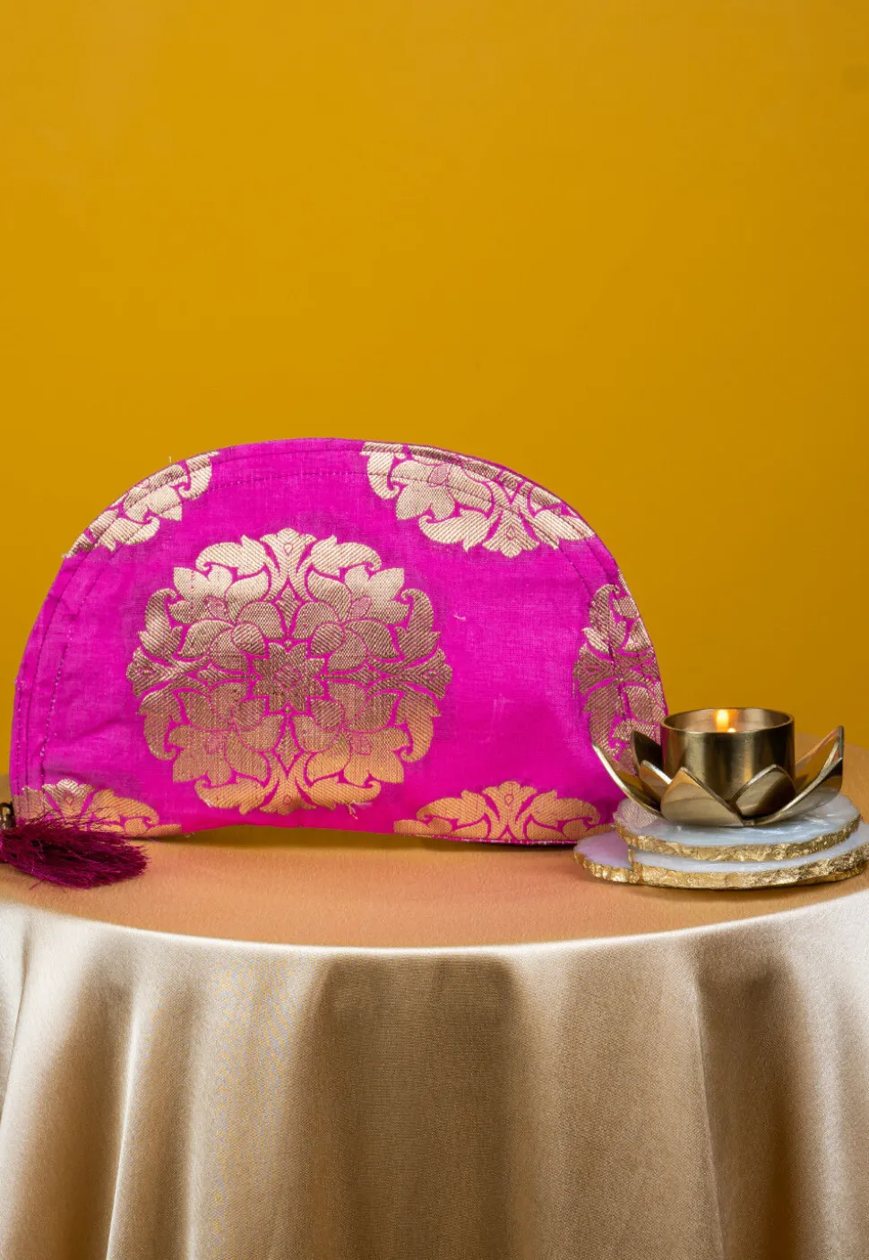 Woven Pure Silk Clutch Bag in Fuchsia