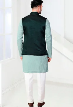 Woven Rayon Jacquard Kurta Set in Green