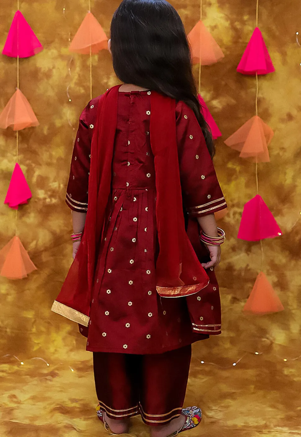 Woven Taffeta Silk Jacquard in Maroon