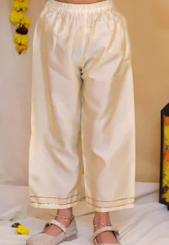 Woven Taffeta Silk Jacquard in Cream
