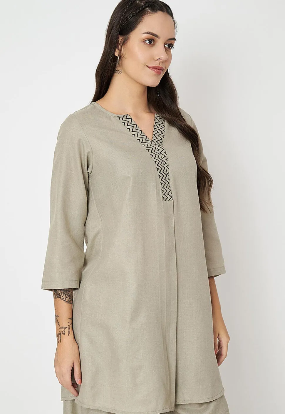 Zig Zag Printed Cotton Tunic in Light Grey