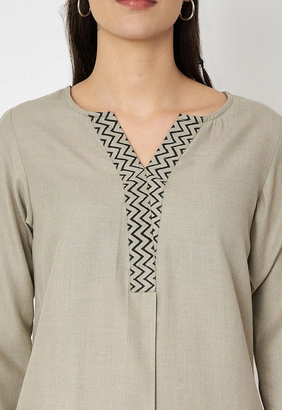 Zig Zag Printed Cotton Tunic in Light Grey